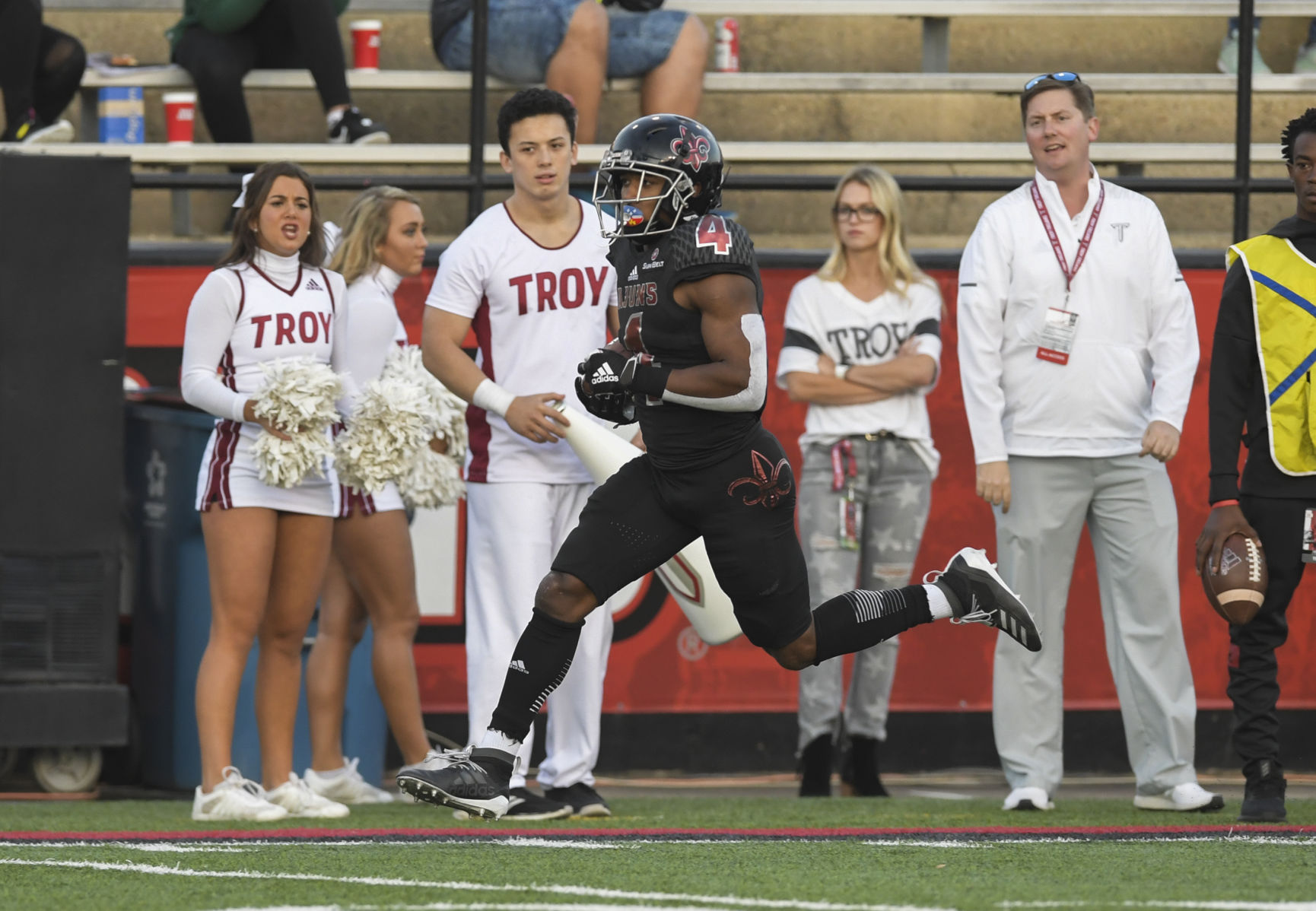 ACA.cajunsfootball3.112419
